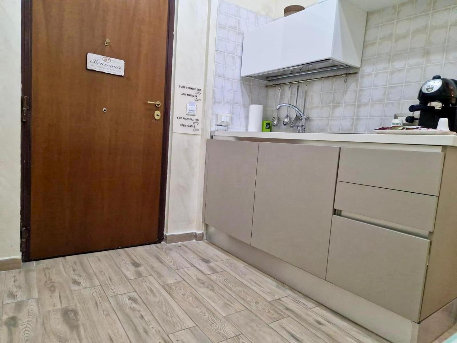 Apartamento La Dimora Nei Presepi In San Gregorio Nápoles Exterior foto
